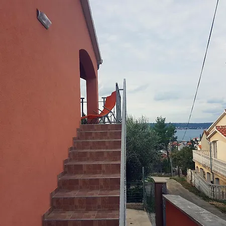 Dora Apartament