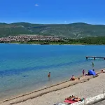 Dora * Gornji Karin