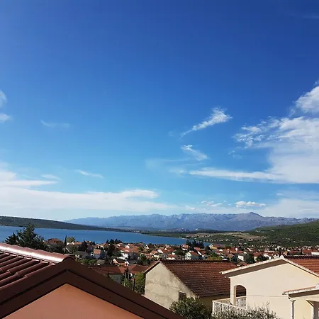 Dora Apartmán *